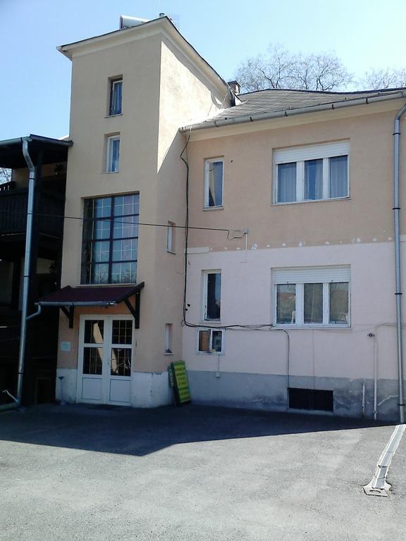 Belvarosi Vendeghaz Miskolc Eksteriør billede